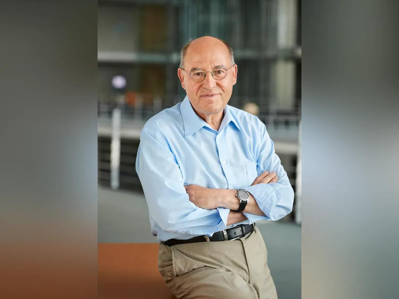 Portrait Gregor Gysi